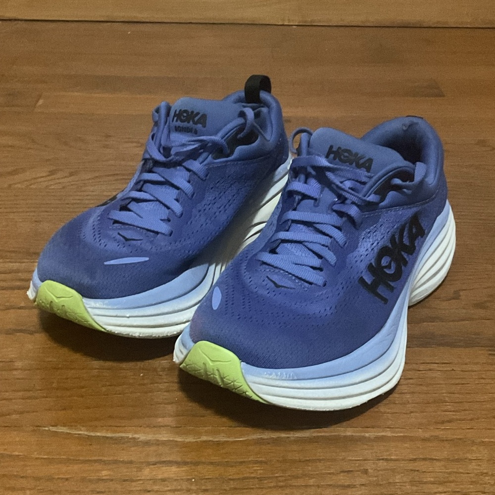 Hoka One One Bondi 8 Sneakers.Blue. In Very Good Condition. Women’s 7.5.